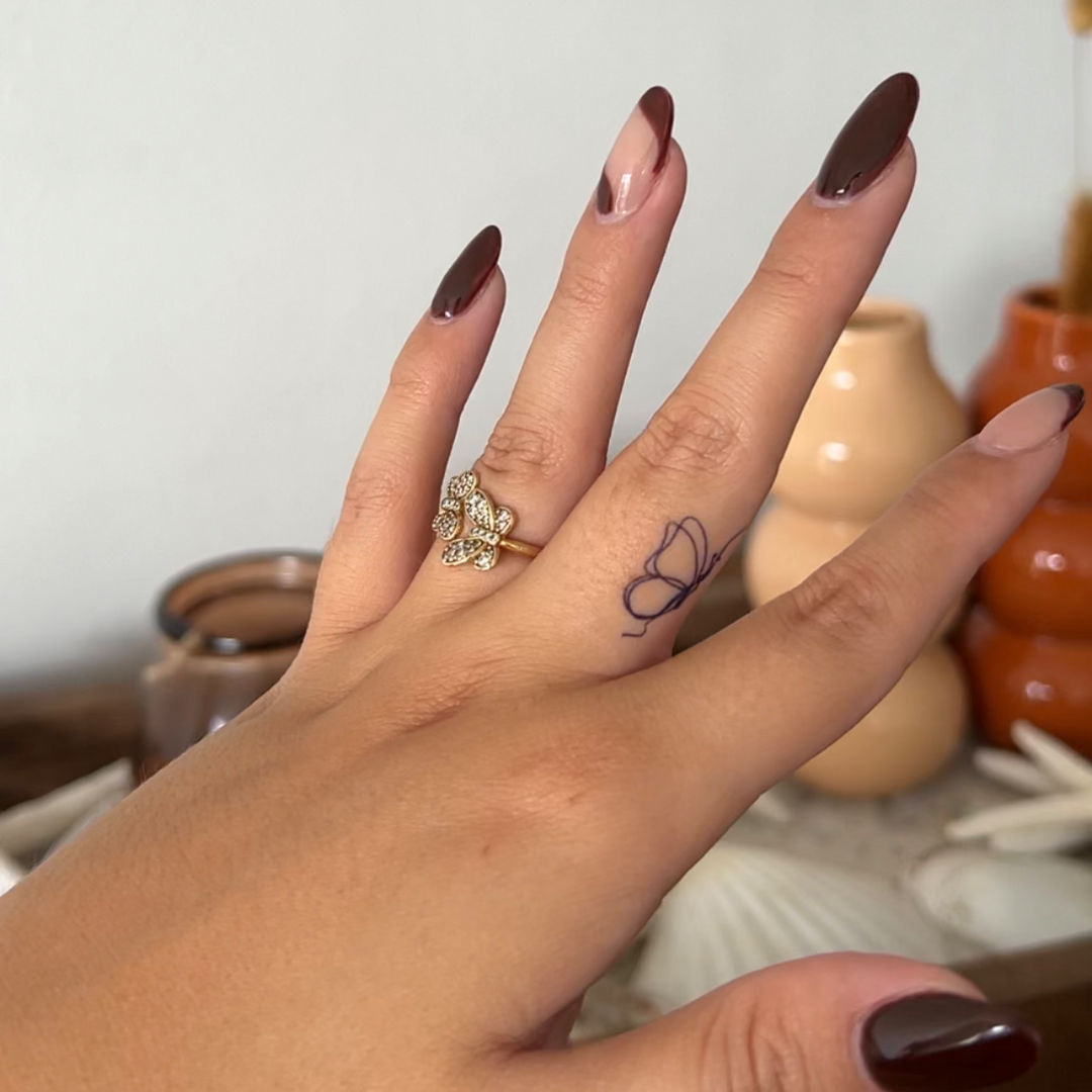 Tatouage temporaire papillon fineline