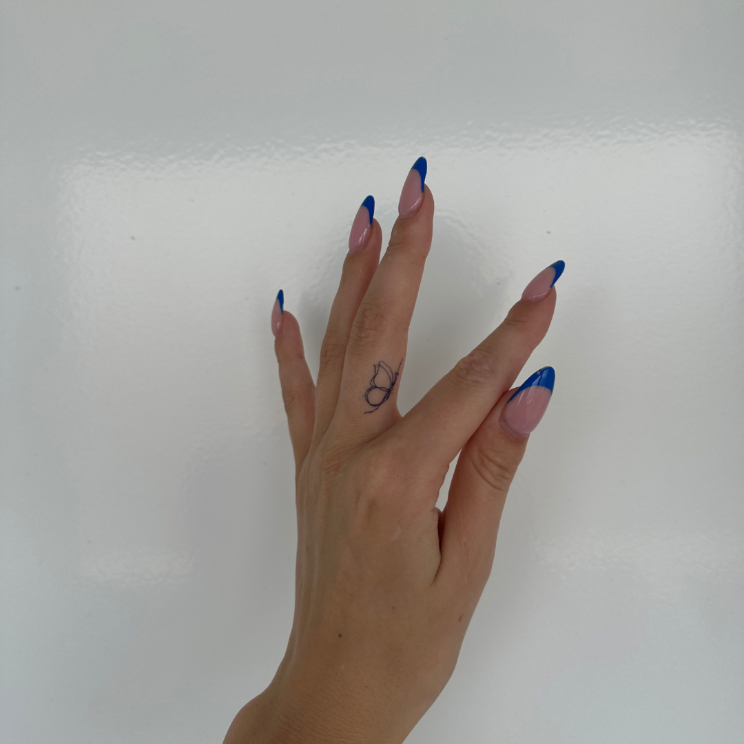 Tatouage temporaire papillon fineline
